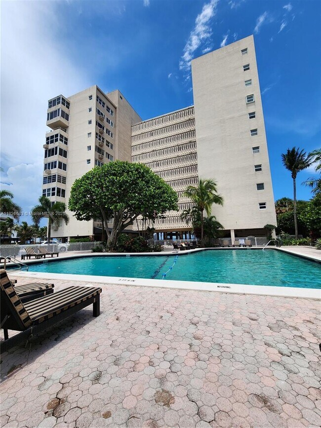 Building Photo - 345 N Fort Lauderdale Beach Blvd