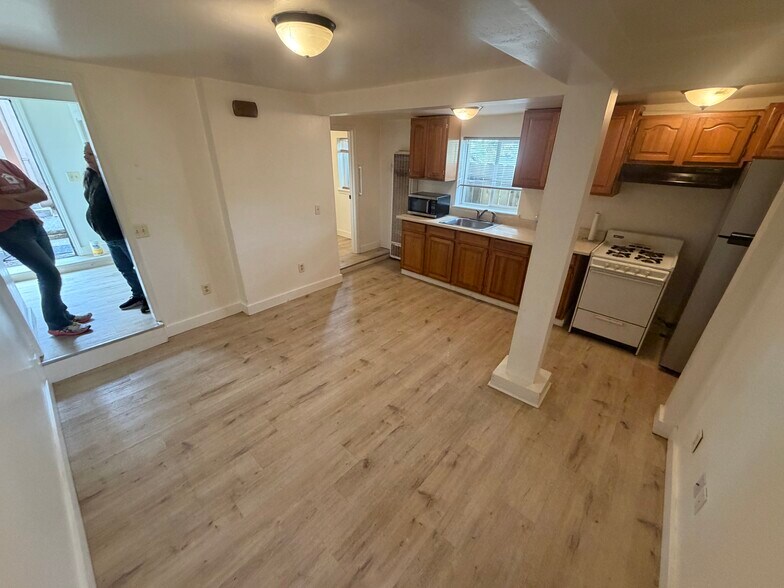 Building Photo - 3756 Busey Ln