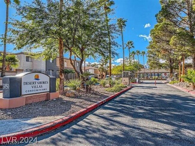 Building Photo - CHARMING 3 BEDROOM CONDO IN DESERT SHORES ...