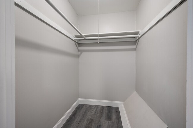 Building Photo - 20 Howard St