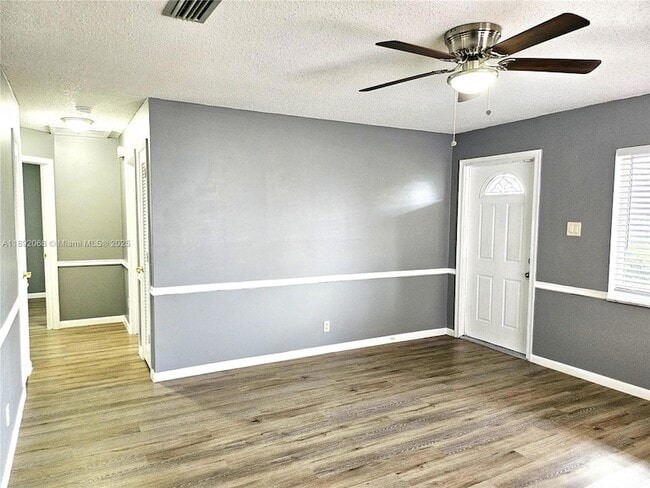 Building Photo - 1040 NW 73rd Terrace