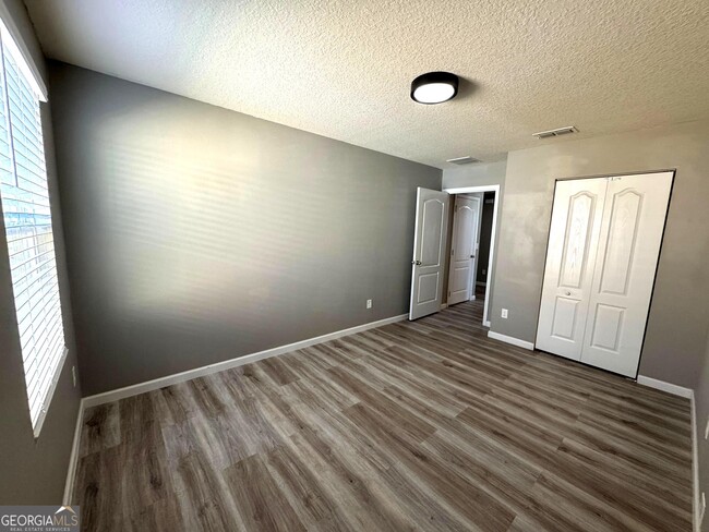 Building Photo - 217 Brooklet Cir