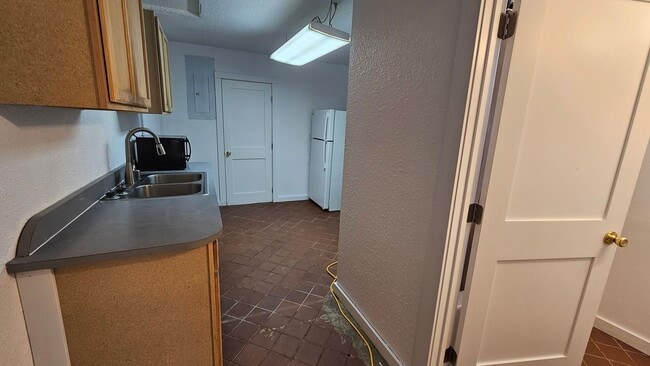 Building Photo - Ore