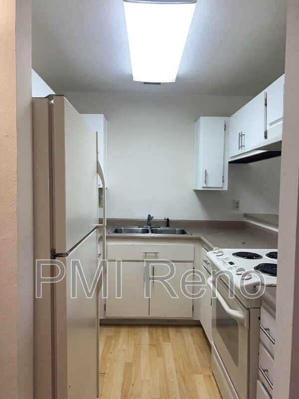 Building Photo - 2555 Clear Acre Ln