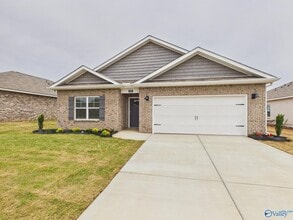 Building Photo - 121 Betty Williams Dr