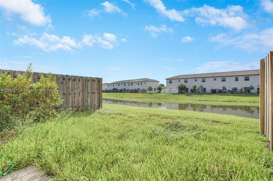 Building Photo - 12609 NW 23rd Pl