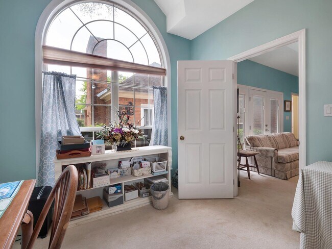 Building Photo - 4012 Dutchess Ct