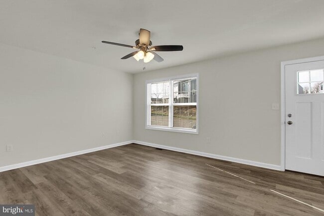 Building Photo - 10-30 Millrace Ct