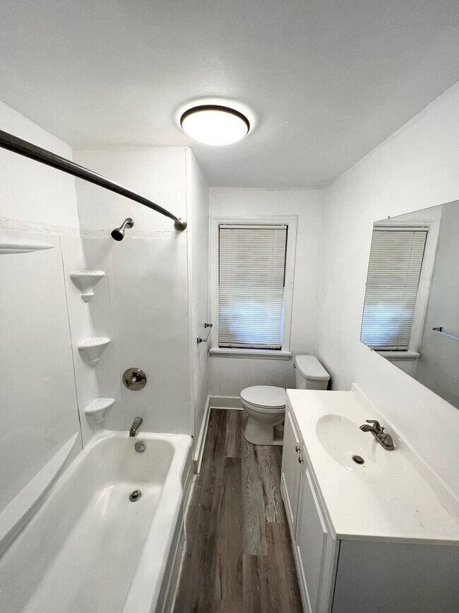 Building Photo - Newly Renovated 2 Bedroom 1 Bathroom in Verona- Garage and Stainless Appliances