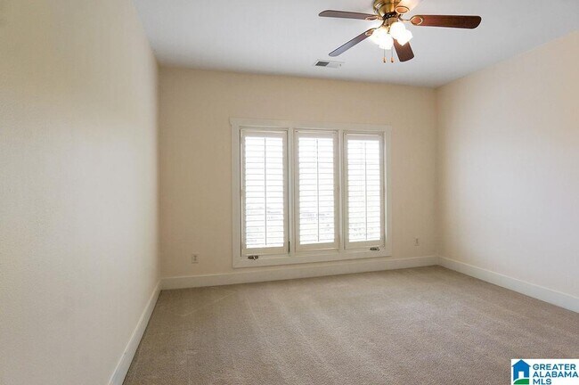 Building Photo - 2081 Eagle Ridge Dr