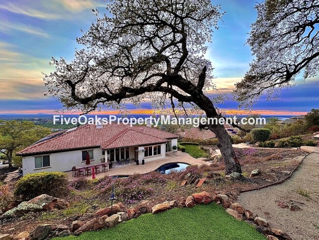 Building Photo - 2651 Via Fiori