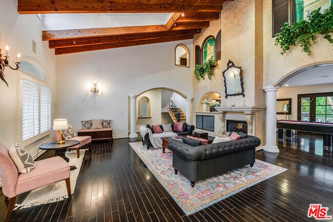 Building Photo - 4063 Benedict Canyon Dr