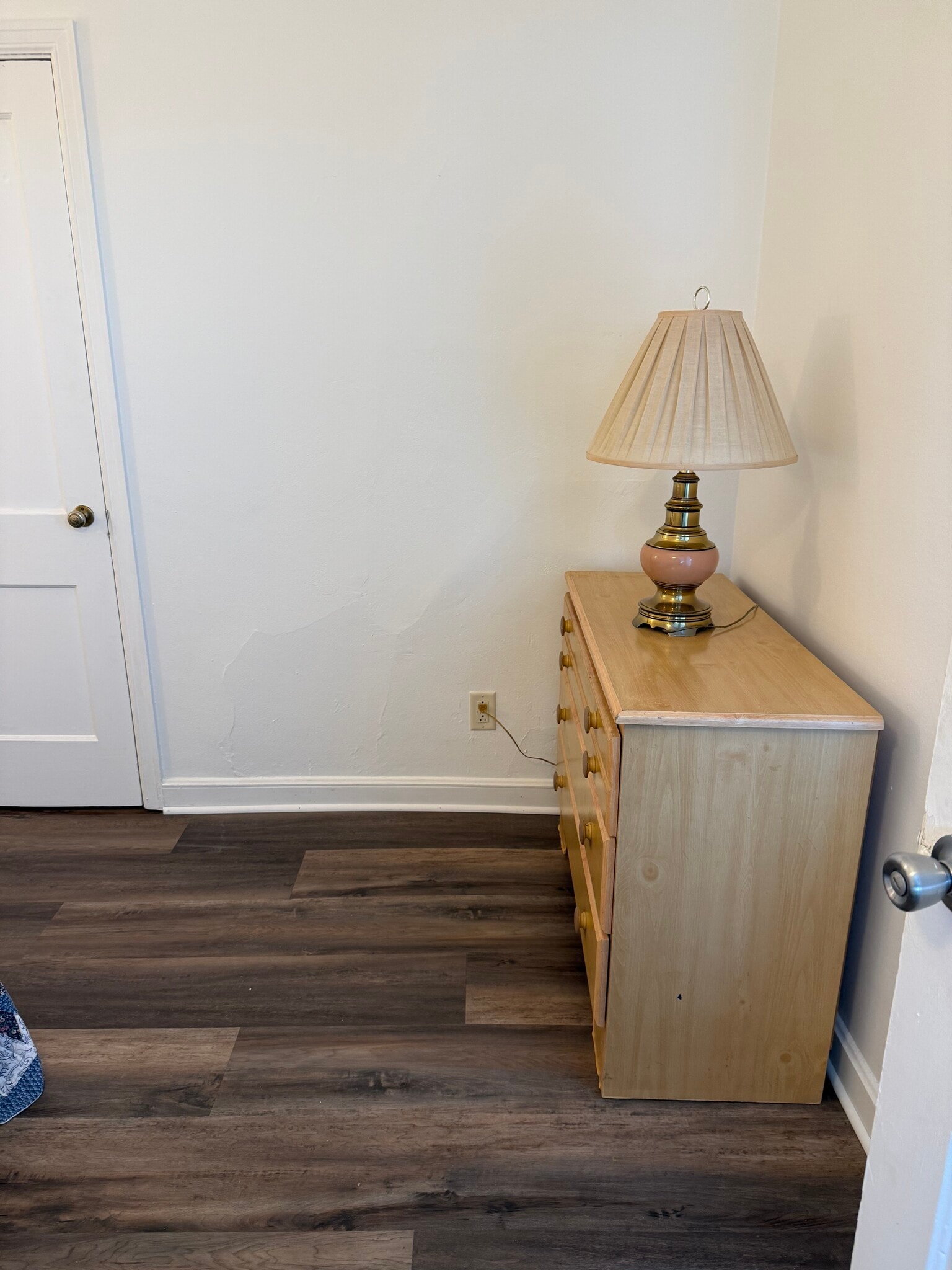 Building Photo - 544 S 1st Ave