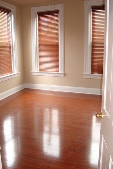 hardwood floors - 2469 W McMicken Ave