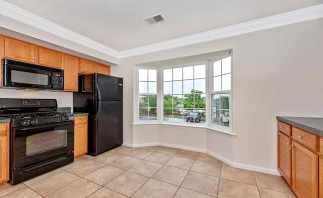 Building Photo - 5670 Joseph Ct