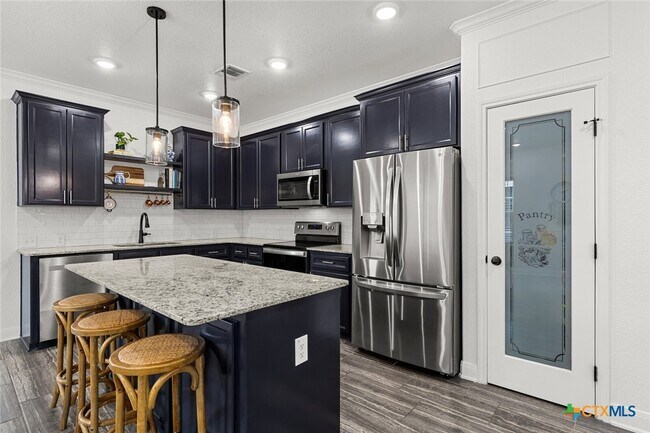 Building Photo - 1606 Flatland Trl