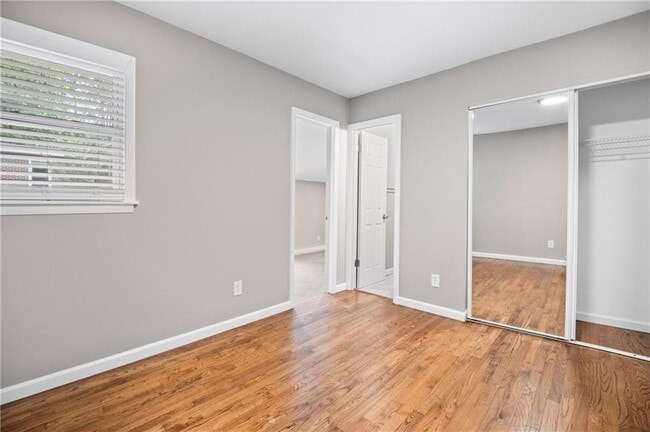 Building Photo - 2179 Beech Valley Dr
