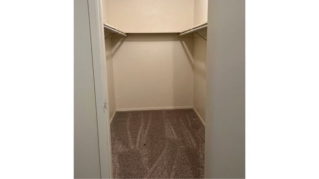 Building Photo - 1510 E Loop 304