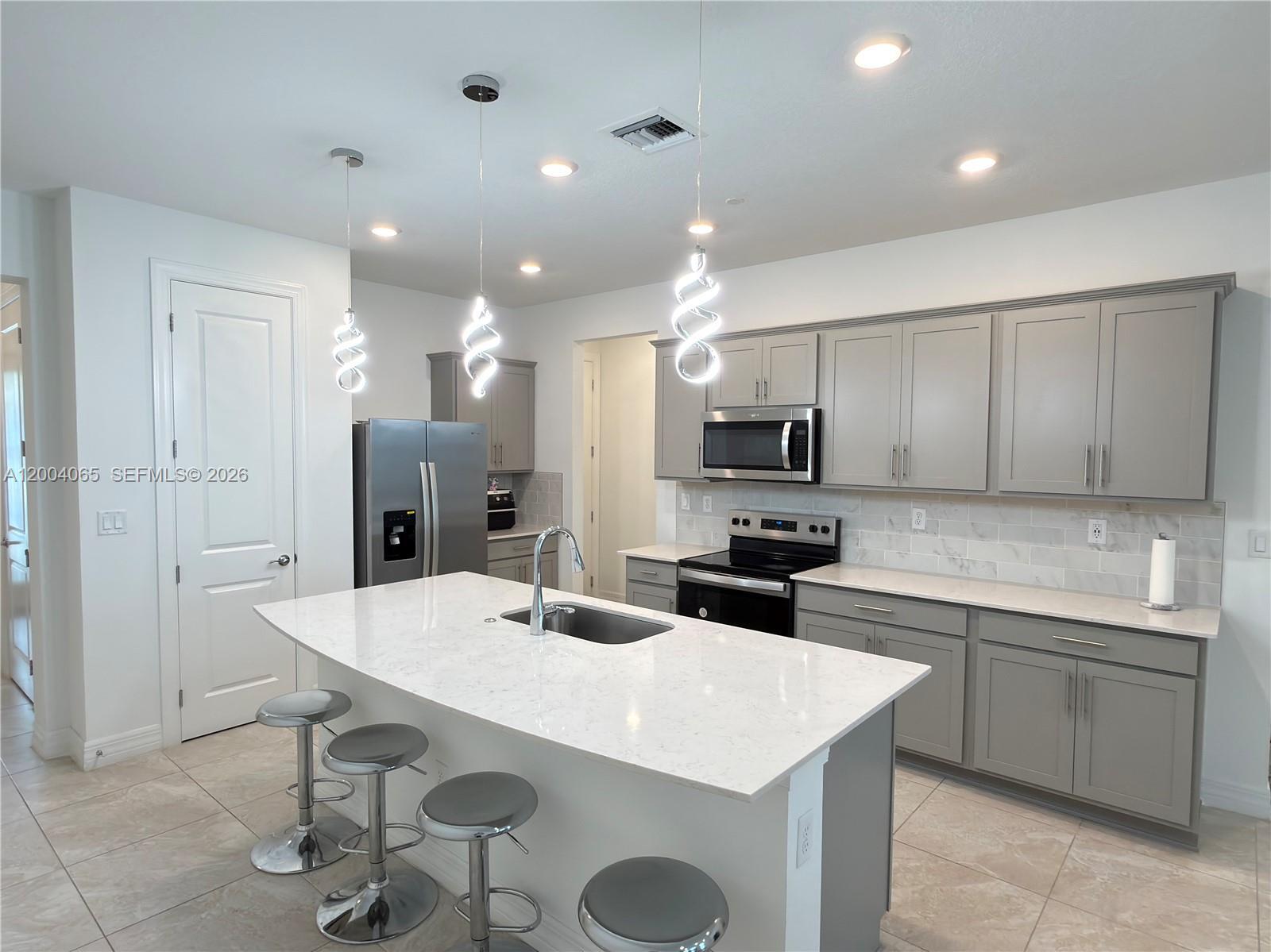 Building Photo - 8344 NW 7th Pl