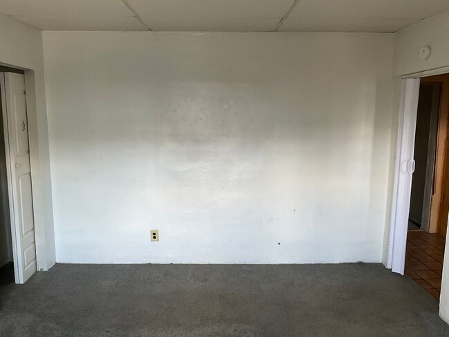 Building Photo - Charming 3-Bedroom 1 bath rental home in H...