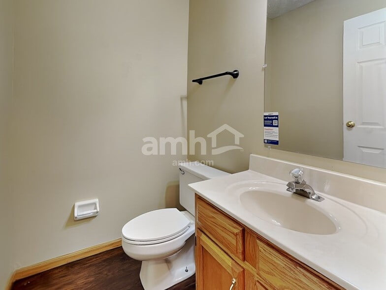 Building Photo - 2358 Rosina Dr