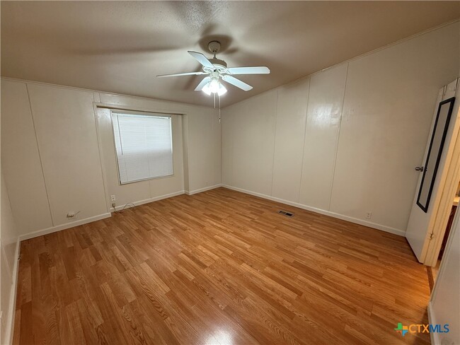 Building Photo - 1808 McIver