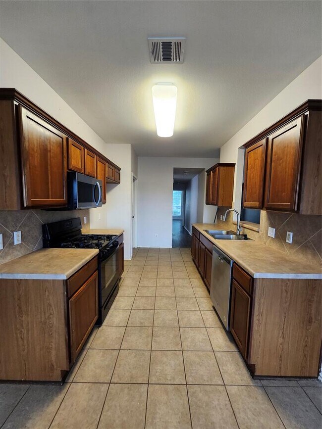 Building Photo - 3229 Corrigan Ln