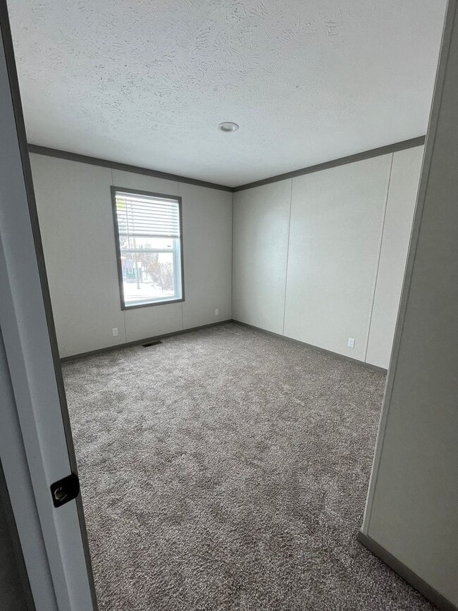 Building Photo - Brand new manufactured 3 bedroom home on l...