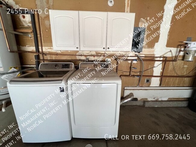 Building Photo - 2455 Pinto Ct