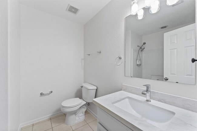 Building Photo - 4423 Garden Ridge Ct