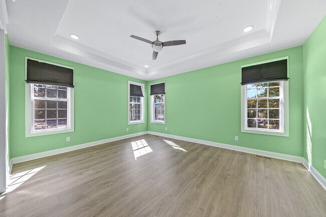 Building Photo - 601 Joyce Ave