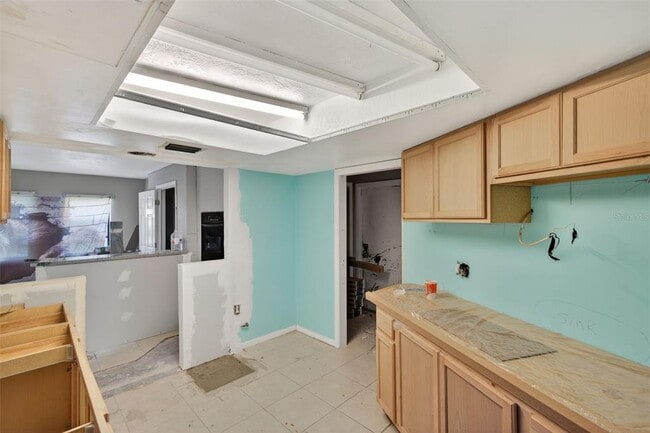 Building Photo - 260 13th St N