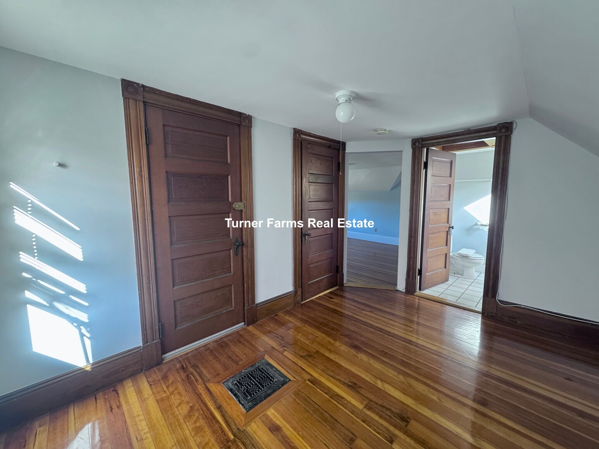 Building Photo - 48 Summer St