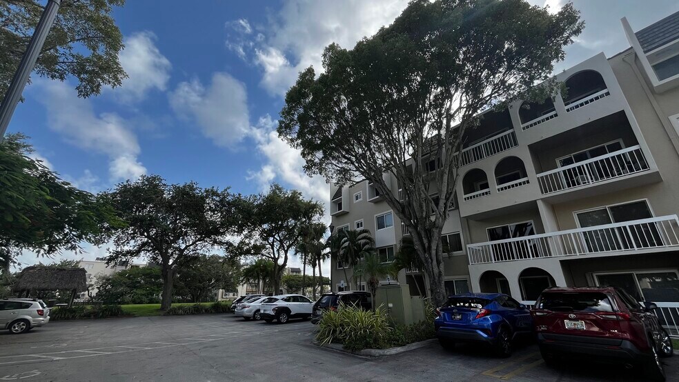Building Photo - 7800 Camino Real