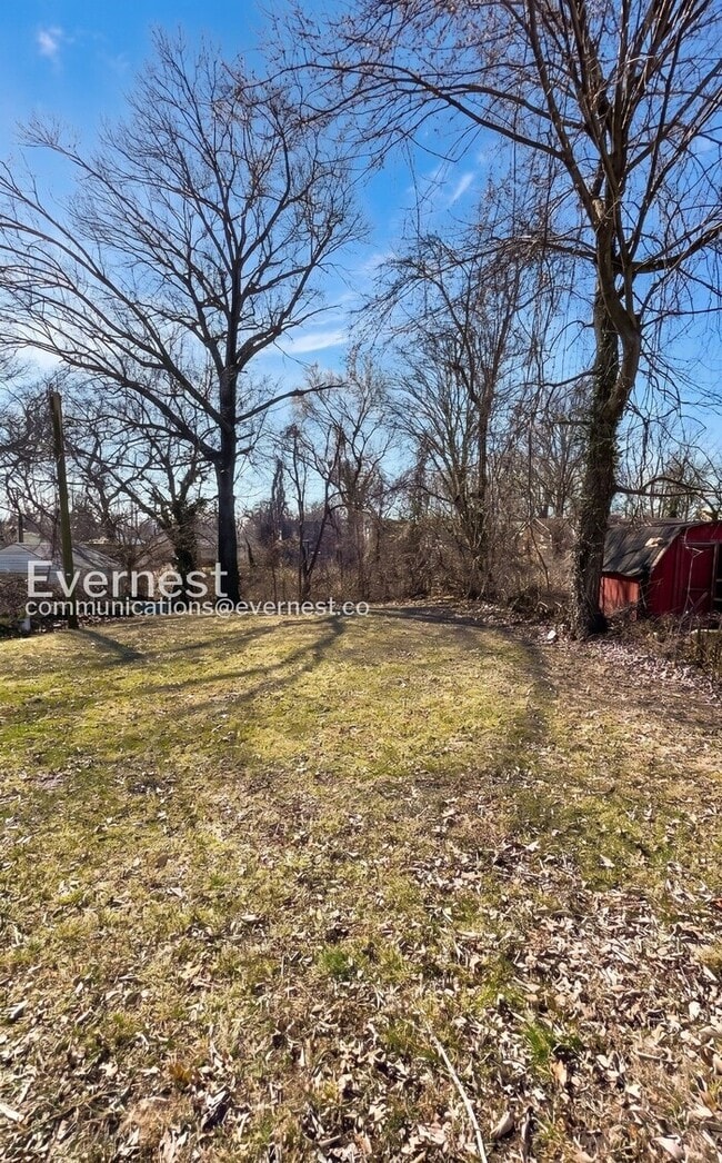 Building Photo - 344 Midridge Dr