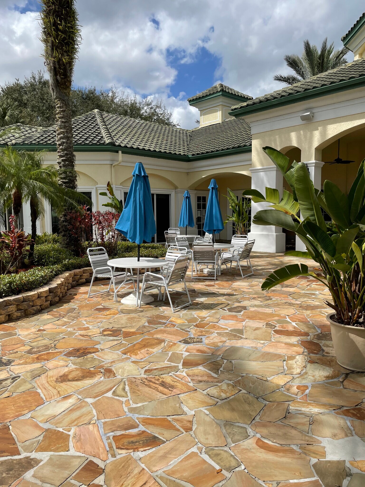 Building Photo - 8815 Dunes Ct