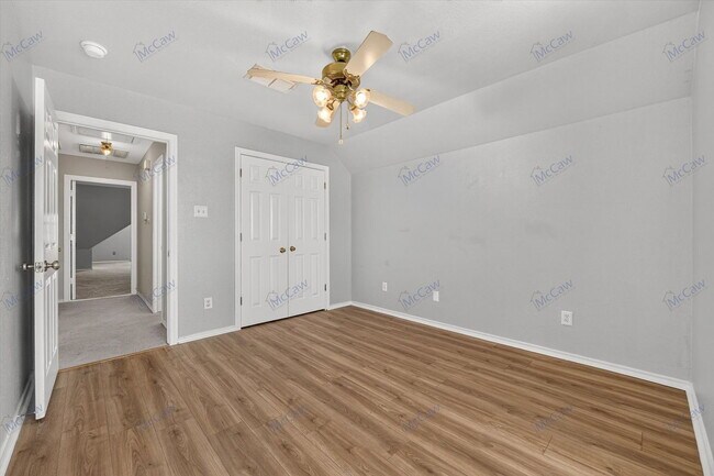 Building Photo - 305 Brazil Dr