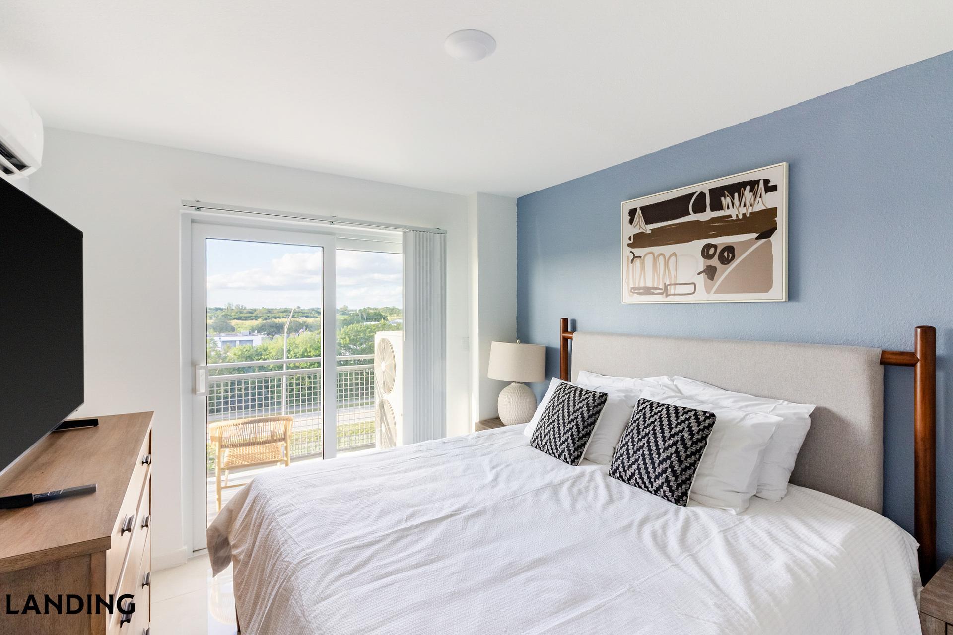 Building Photo - 25850 SW 140th Ct