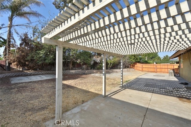 Building Photo - 25252 Delphinium Ave