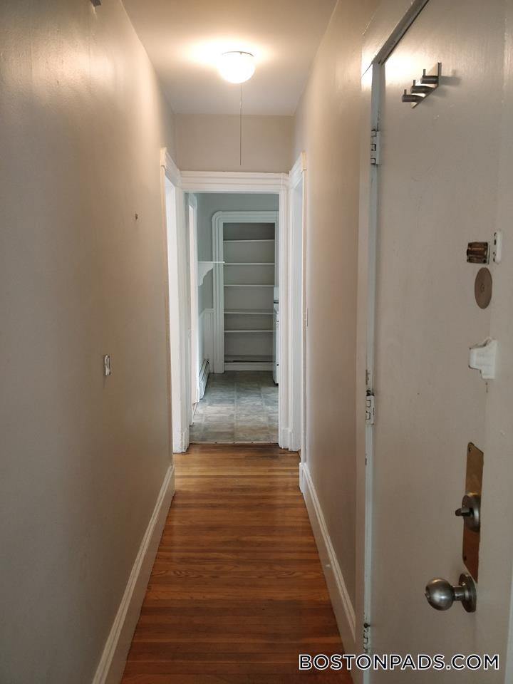 Building Photo - 568 Greene St