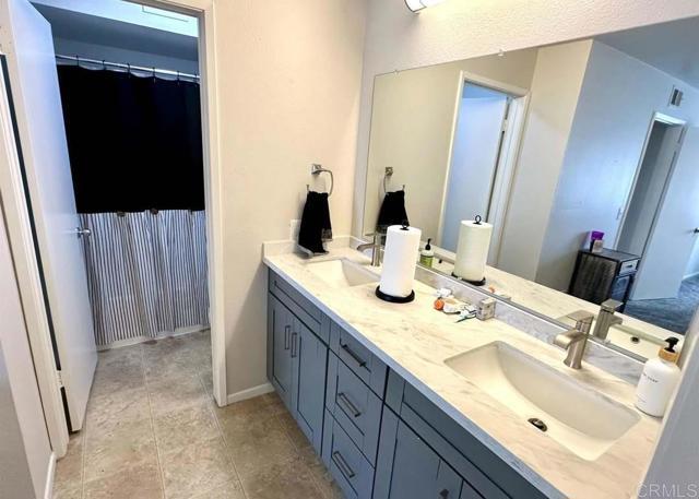 Building Photo - 9829 Caspi Gardens Dr