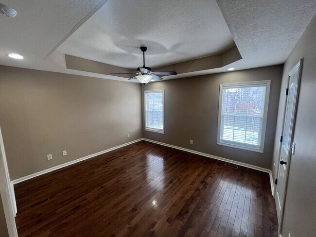 Building Photo - 3462 Southwood Dr