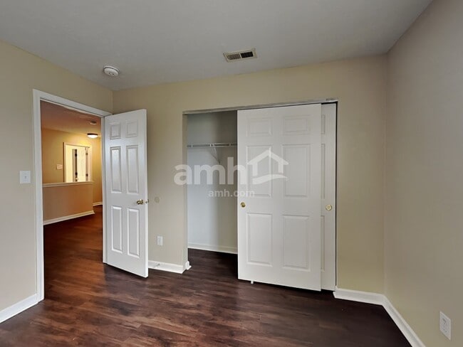 Building Photo - 551 Grabill Dr