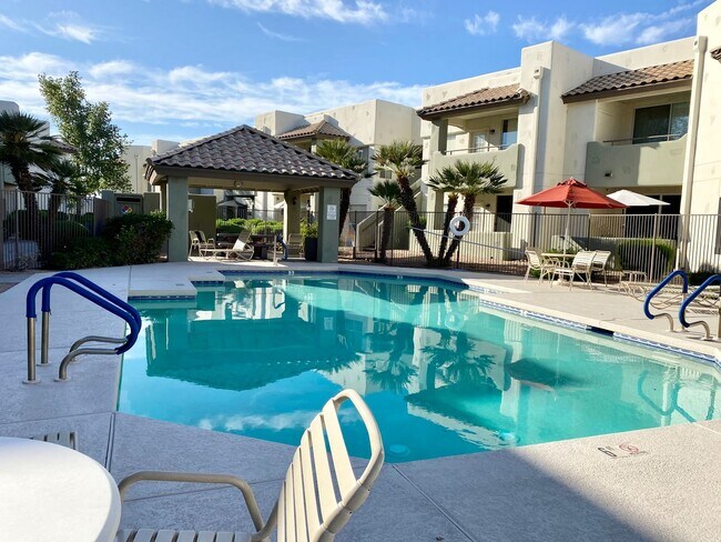 Building Photo - Ground Floor 1 Bedroom 1 Bathroom in Lakeshore @ Anderson Springs