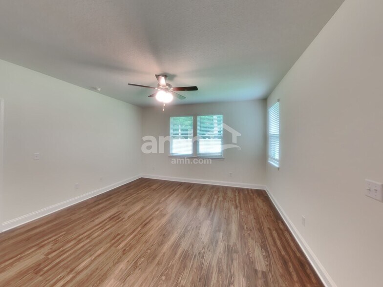 Building Photo - 12691 Percy Ln
