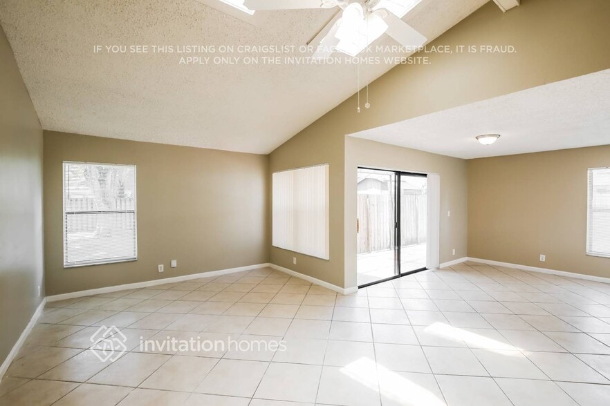 Building Photo - 39 Forest Cir
