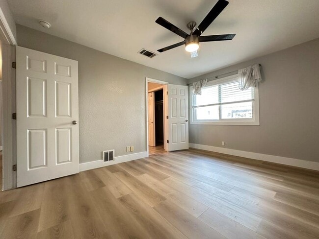 Building Photo - 6713 West Gate Blvd