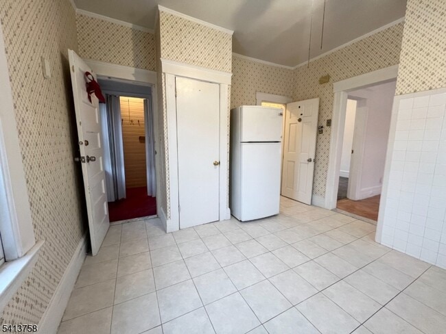 Building Photo - 91 Watson Ave