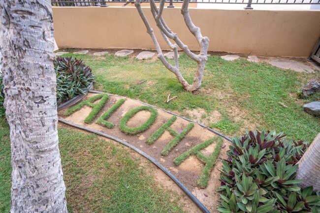 Building Photo - BeachFront Furnished Condo at Sugar Beach Resort, 1 Bed / 1 Bath with Ocean Views!