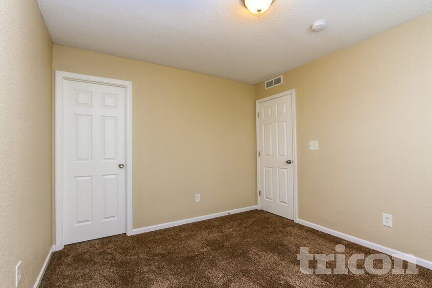 Building Photo - 1745 Perry Commons Blvd